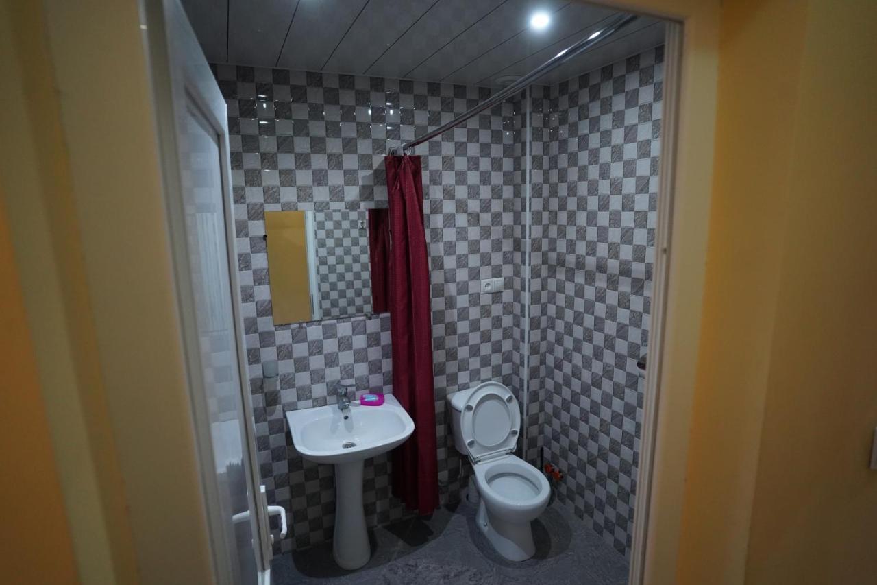 Imperator 1 Hotel Kutaisi Esterno foto