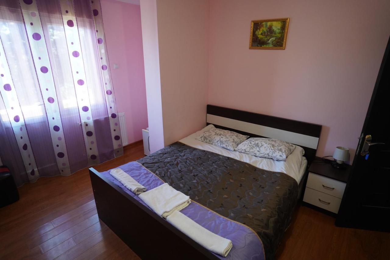 Imperator 1 Hotel Kutaisi Esterno foto