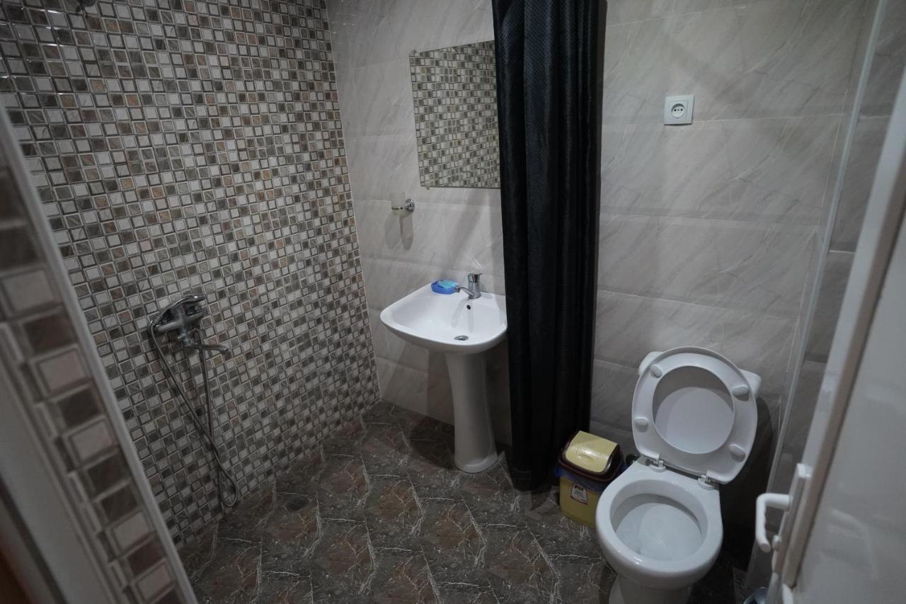 Imperator 1 Hotel Kutaisi Esterno foto