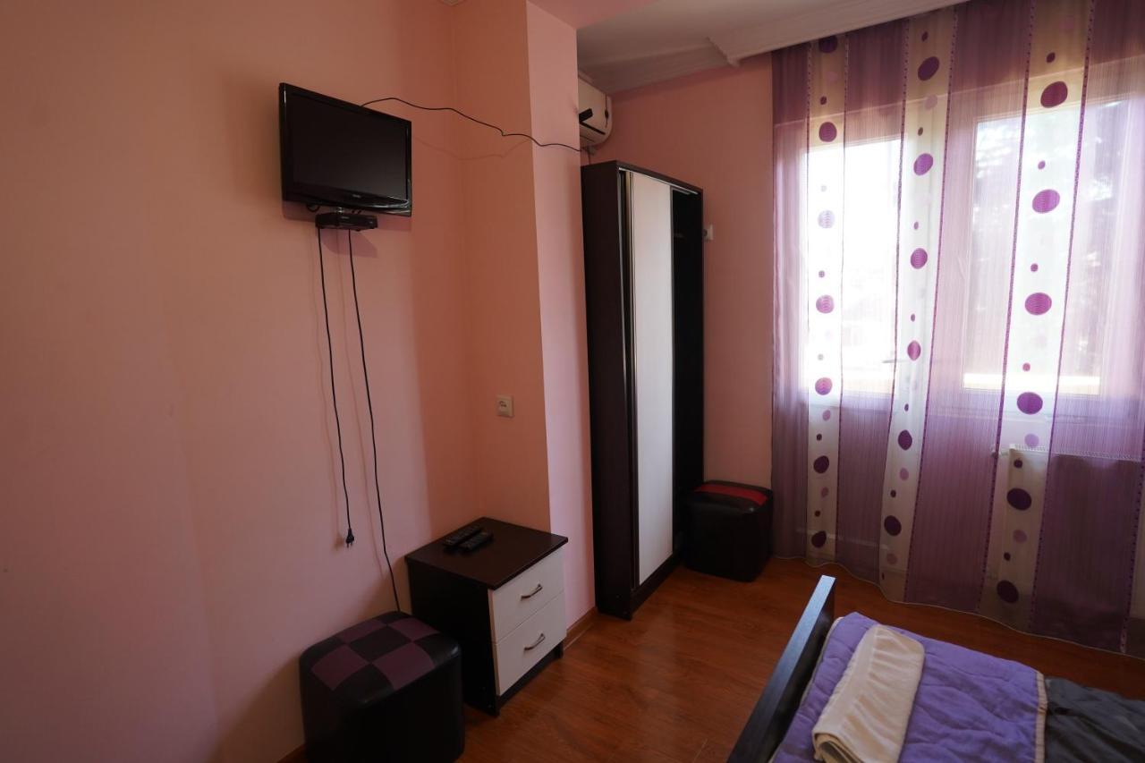Imperator 1 Hotel Kutaisi Esterno foto