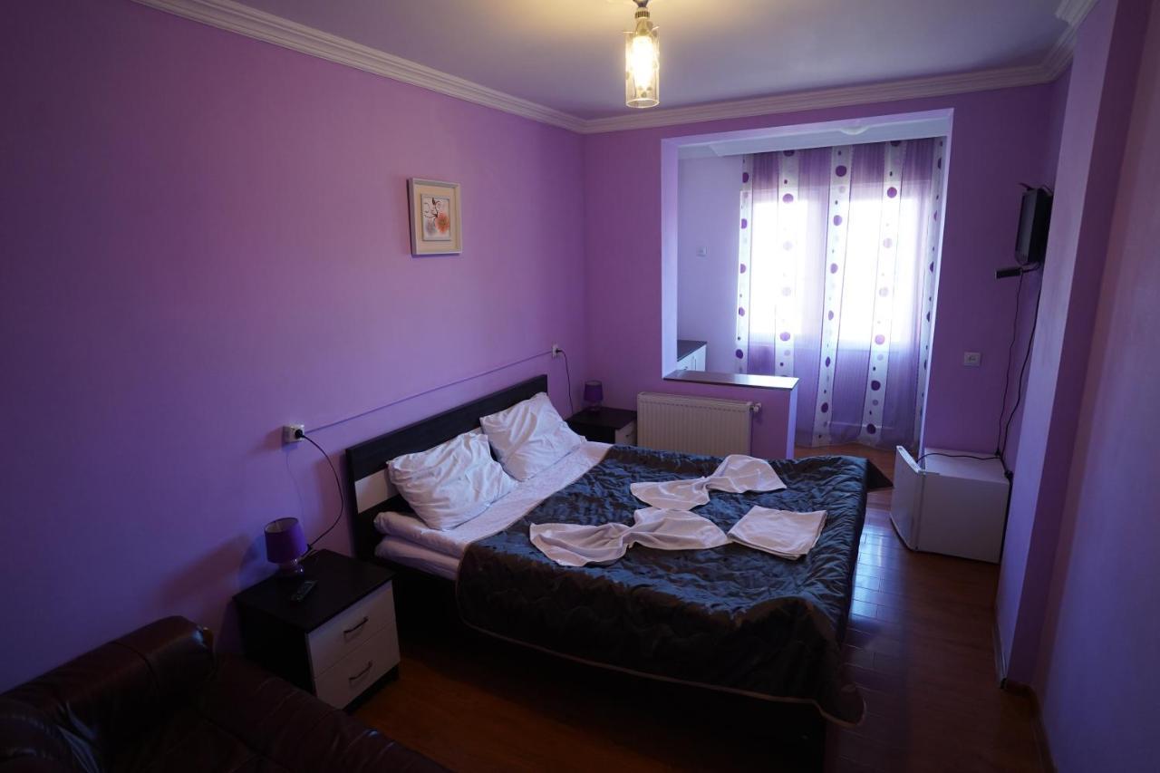 Imperator 1 Hotel Kutaisi Esterno foto