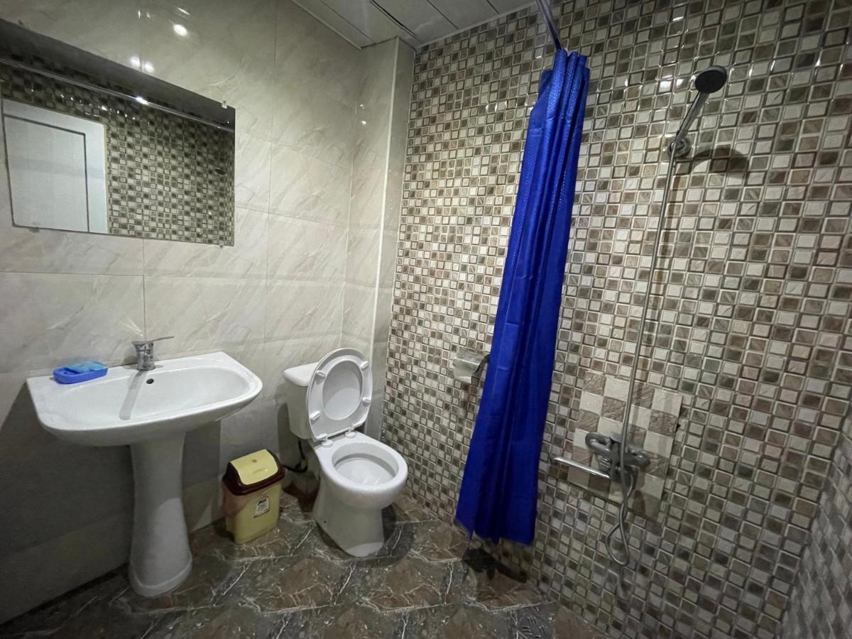 Imperator 1 Hotel Kutaisi Esterno foto